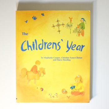 The Children's Year: Crafts and Clothes for Children and Parents to Make